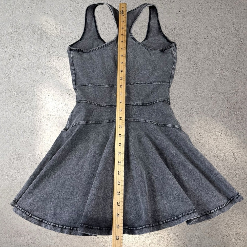WISKII BEYOND DENIM ATHLETIC DRESS SIZE MEDIUM - Picture 7 of 7